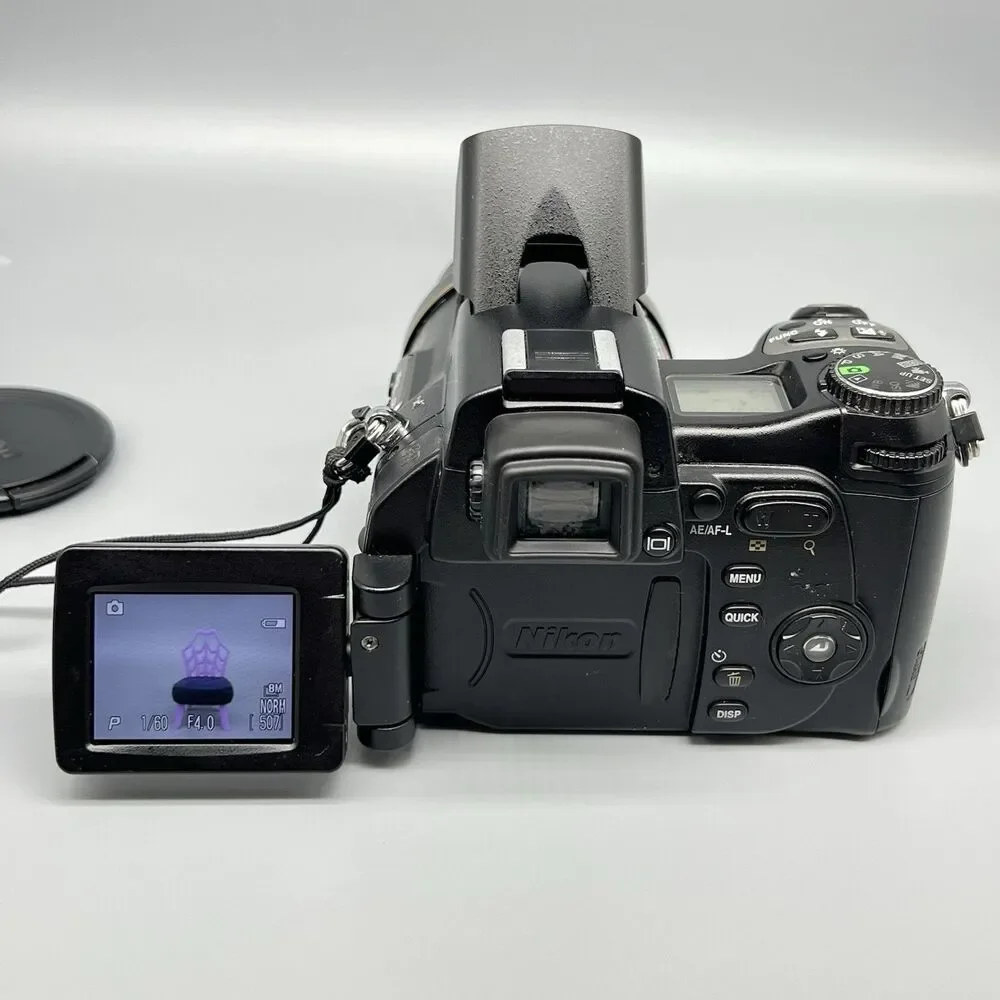 Nikon Coolpix 8800 VR 8MP Digital Camera BODY ONLY - WORKS - NO BATTERY/CHARGER